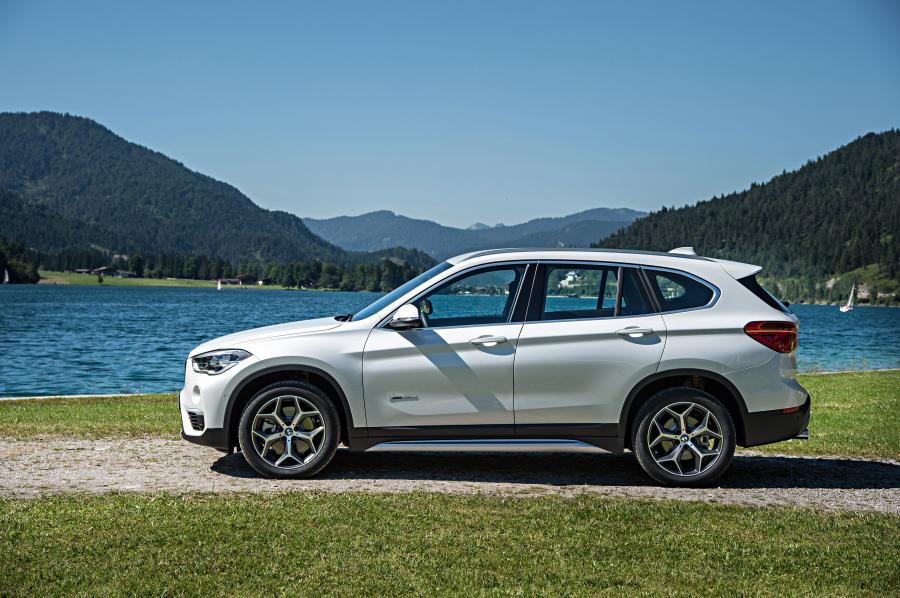  BMW X1 xDrive2.5d xLine 2015 года  (фото 19 из 30)